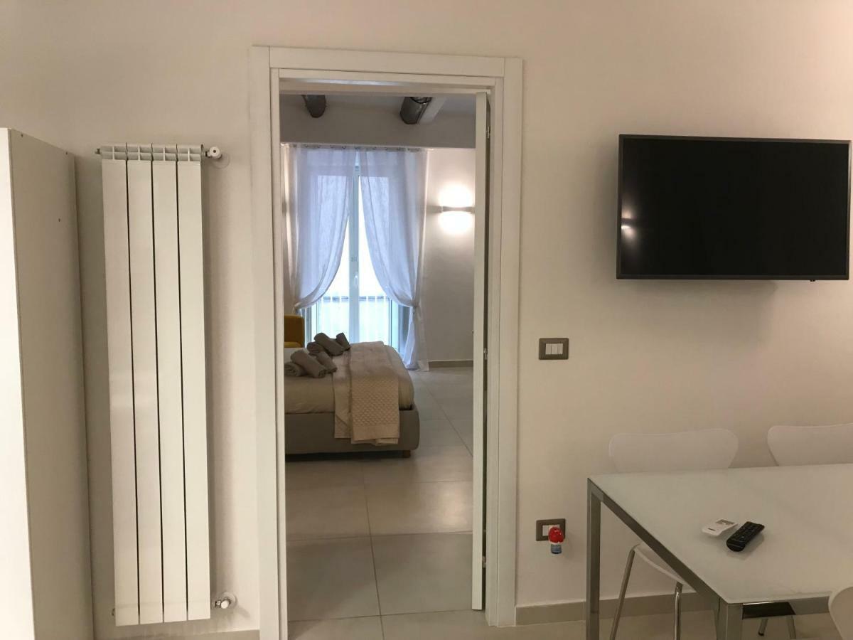 Napoli Plebiscito Apartment ภายนอก รูปภาพ